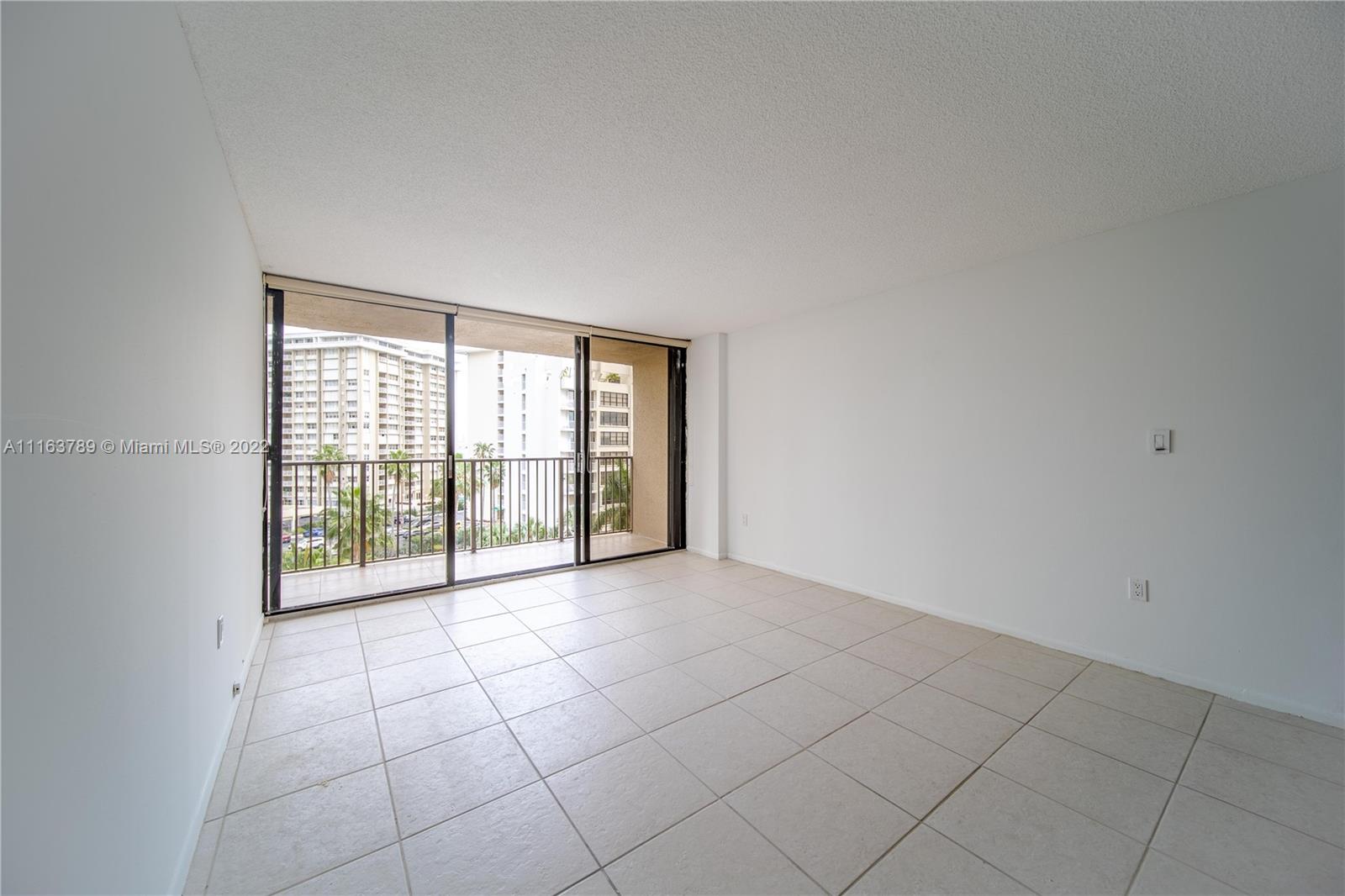 1450 Brickell Bay Dr Unit: 611