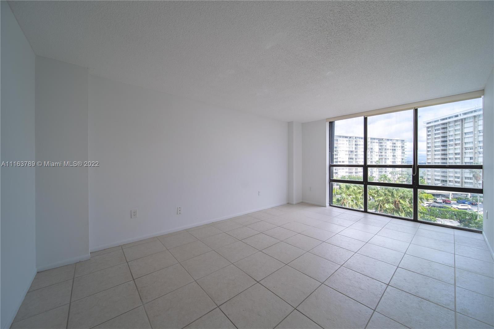 1450 Brickell Bay Dr Unit: 611