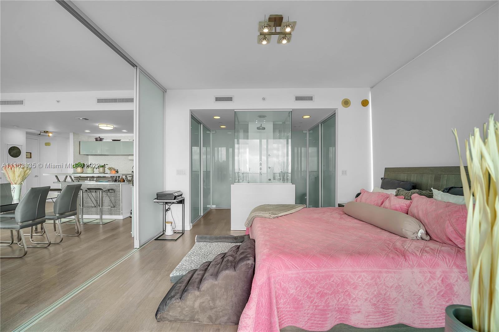 1040 Biscayne Blvd Unit: 2207