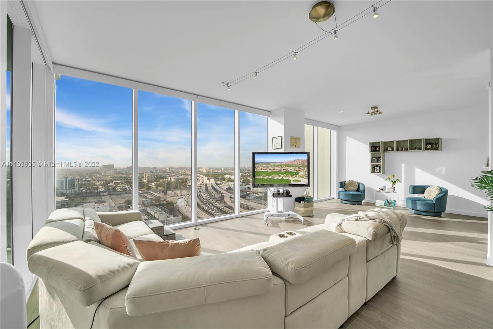 1040 Biscayne Blvd Unit: 2207