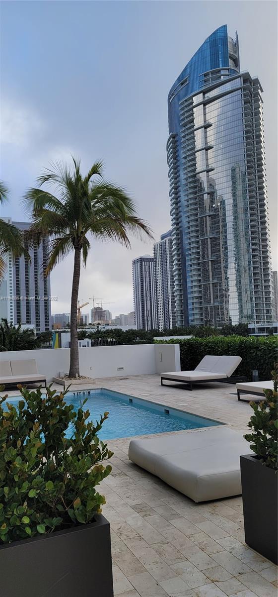 1040 Biscayne Blvd Unit: 2207