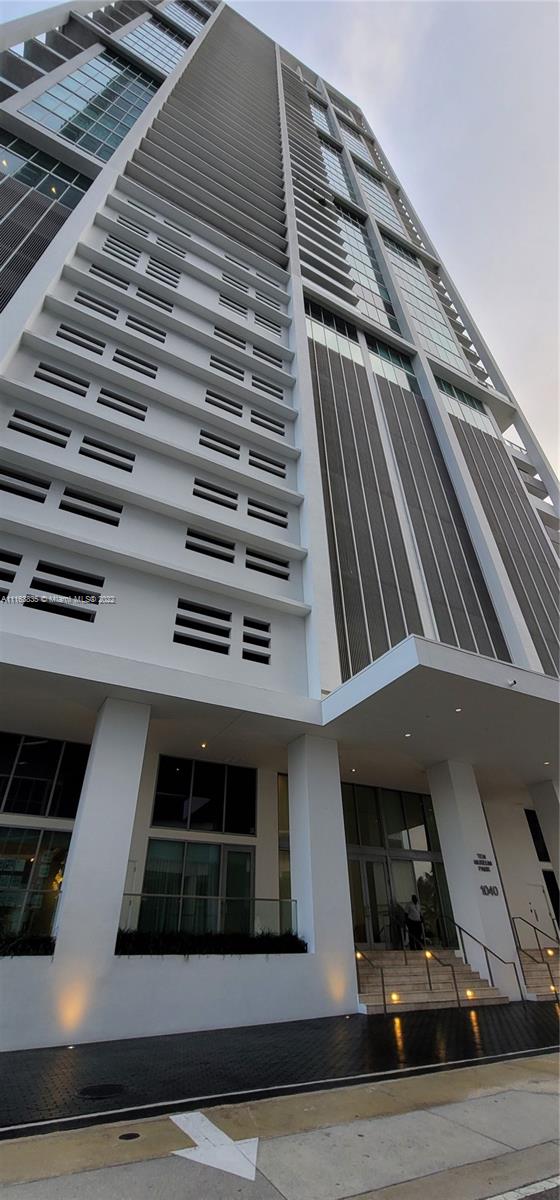 1040 Biscayne Blvd Unit: 2207