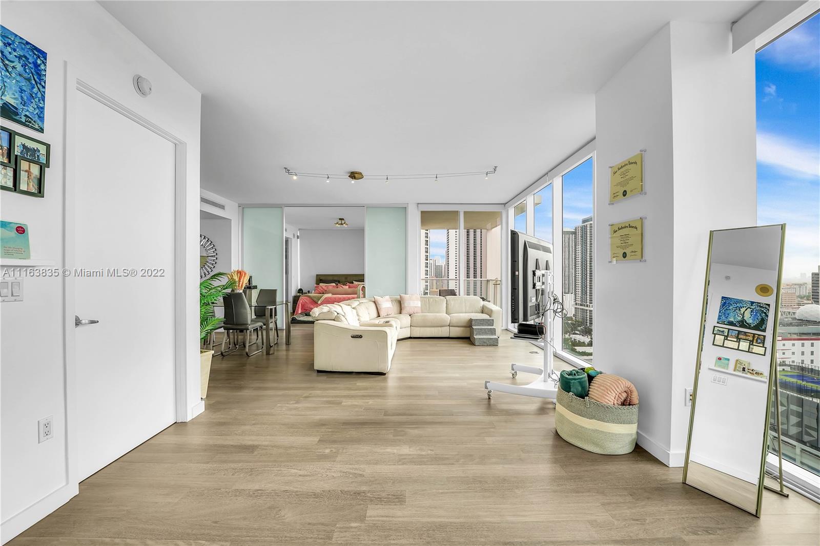 1040 Biscayne Blvd Unit: 2207