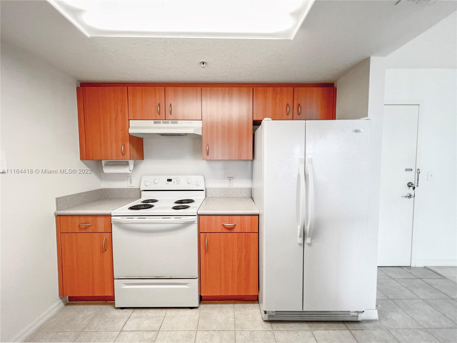 816 NW 11th St Unit: 1004
