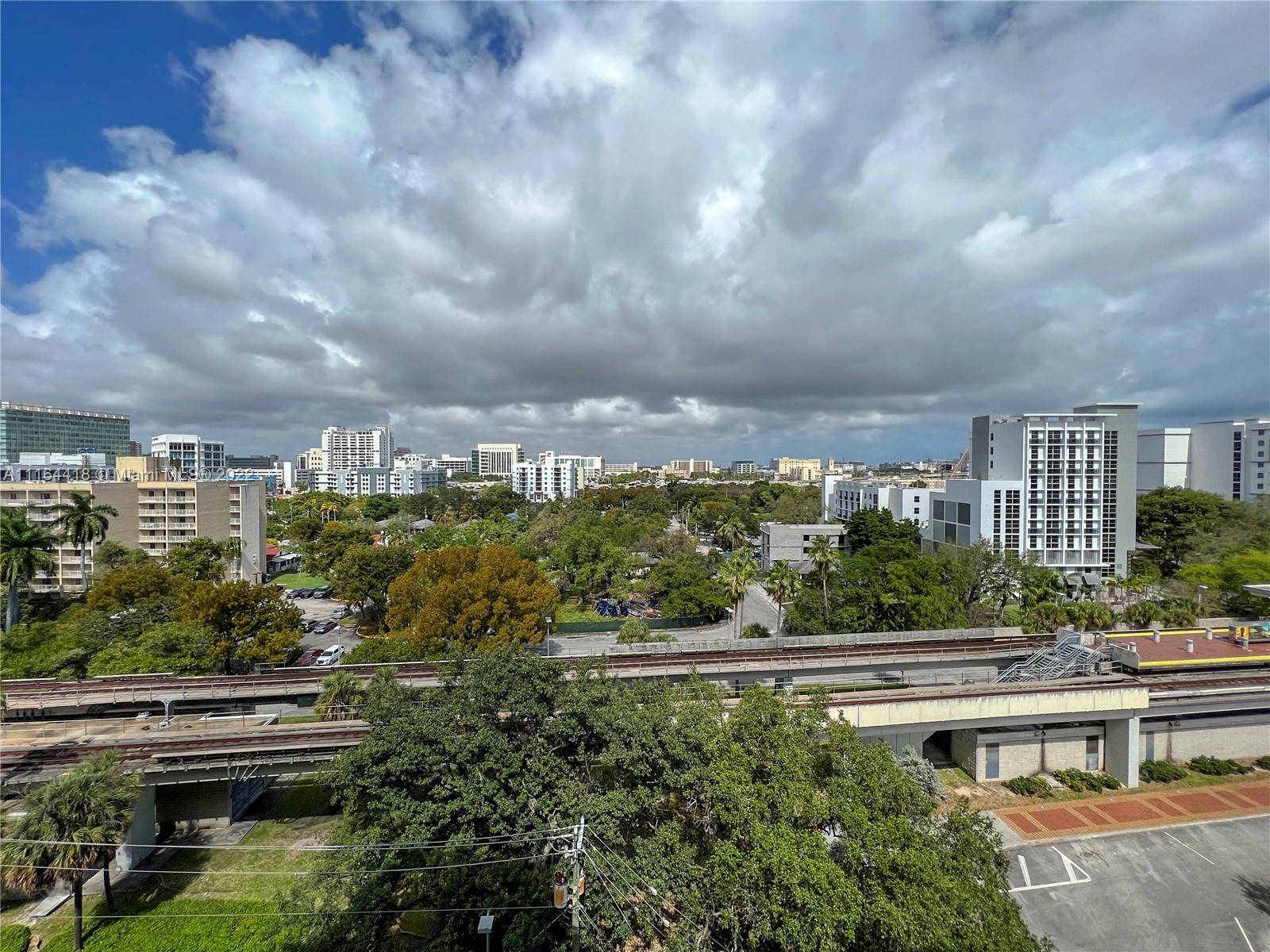 816 NW 11th St Unit: 1004