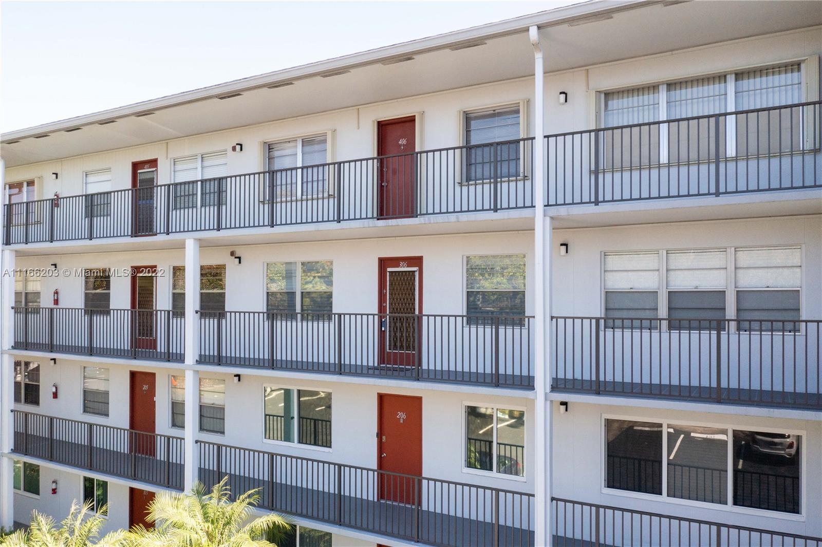 1301 SW 134th Way Unit: 306B