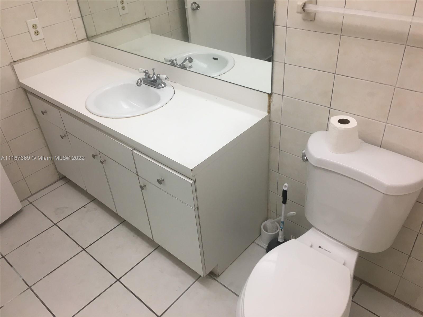 13455 NE 10th Ave Unit: 206