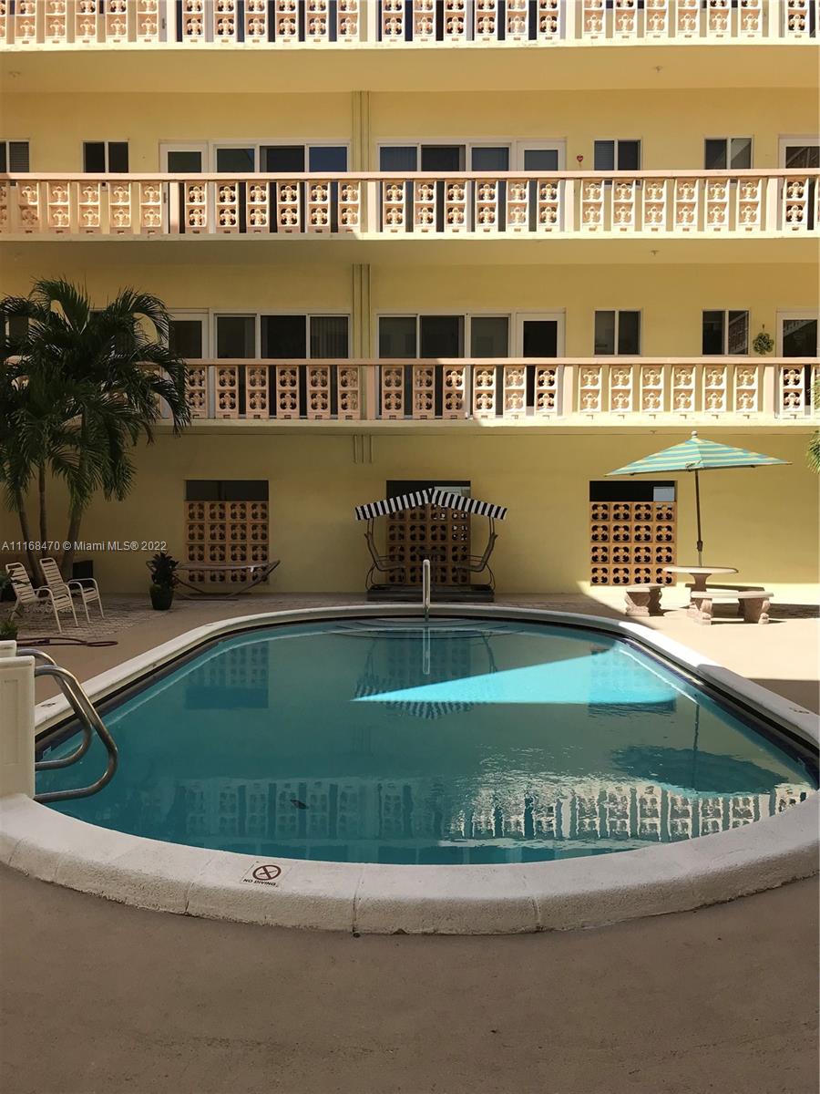 1818 Rodman St Unit: 2J
