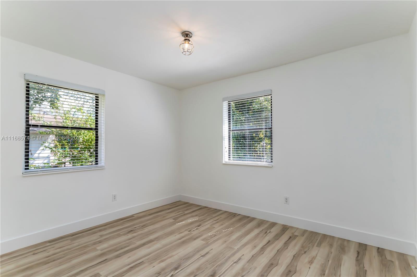 420 NW 124th St
