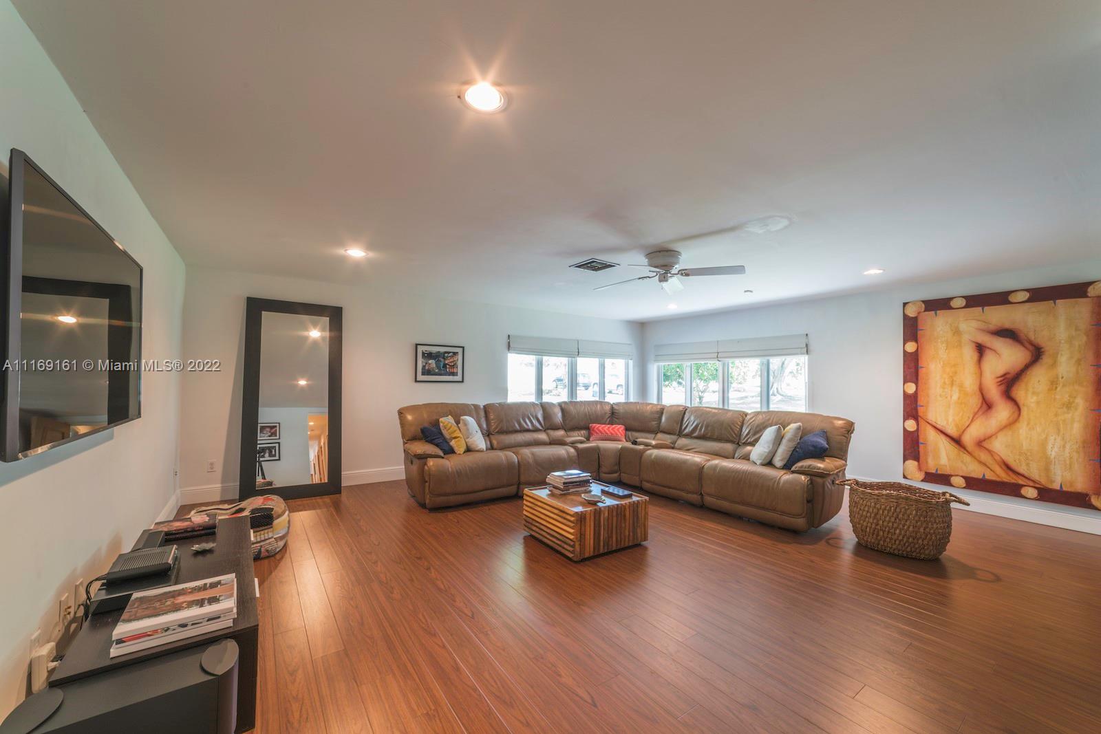 9858 SW 94th Ter