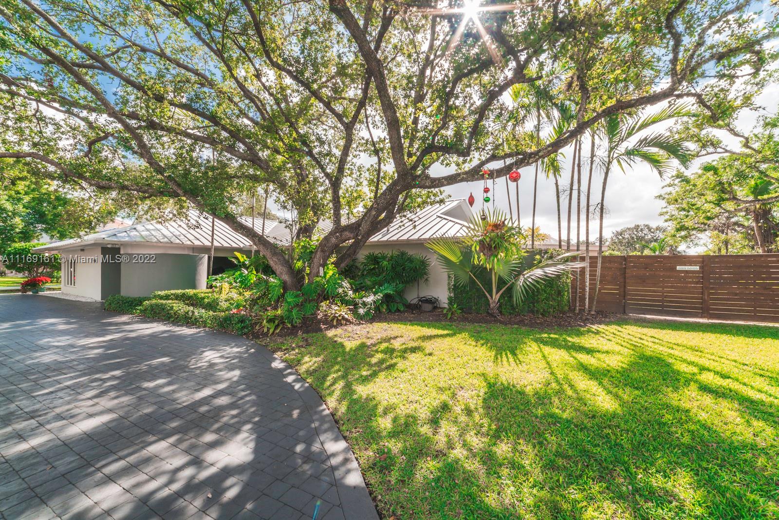 9858 SW 94th Ter