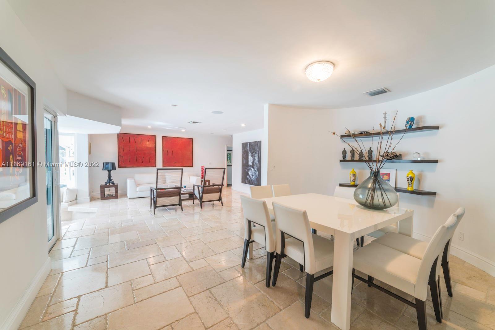 9858 SW 94th Ter
