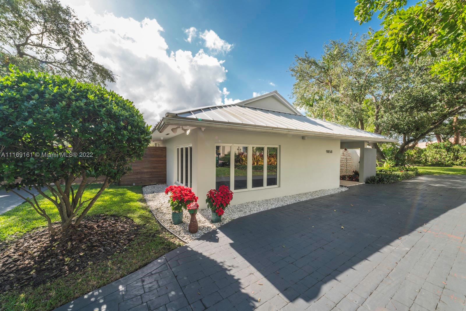 9858 SW 94th Ter