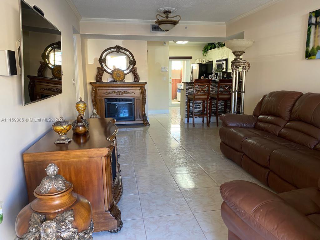 7401 W 22nd Ave Unit: 106