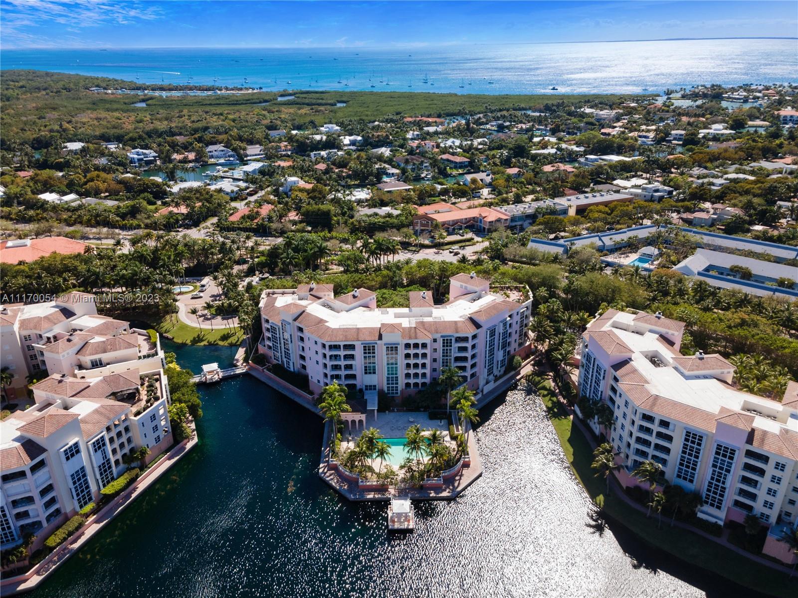 733 Crandon Blvd Unit: PH6