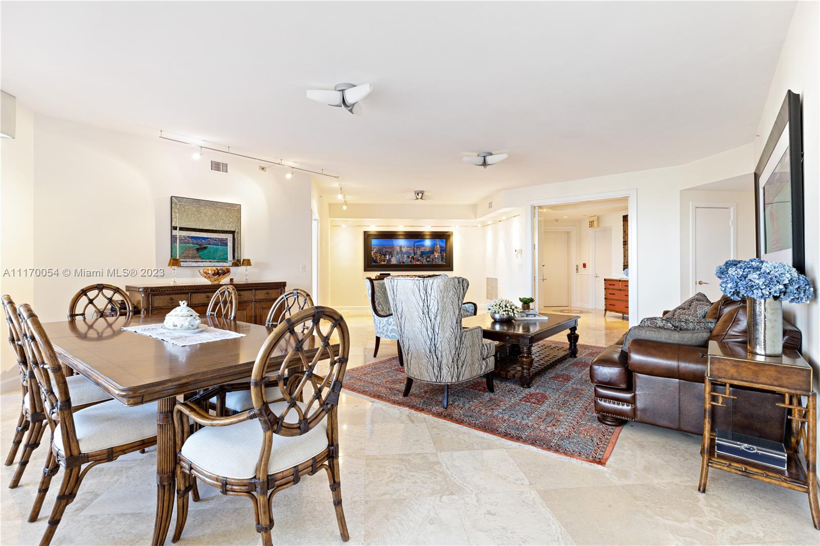 733 Crandon Blvd Unit: PH6