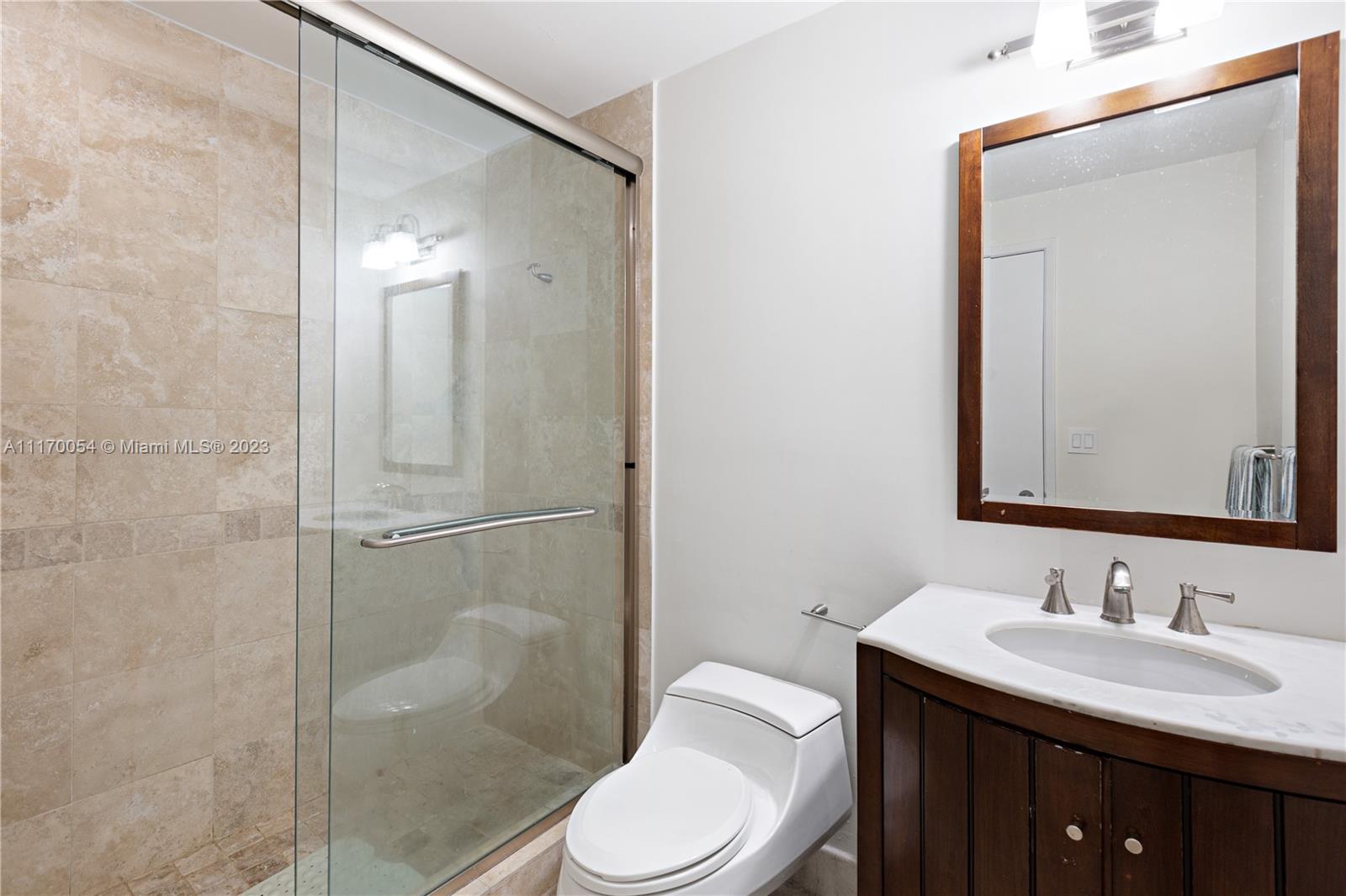 733 Crandon Blvd Unit: PH6