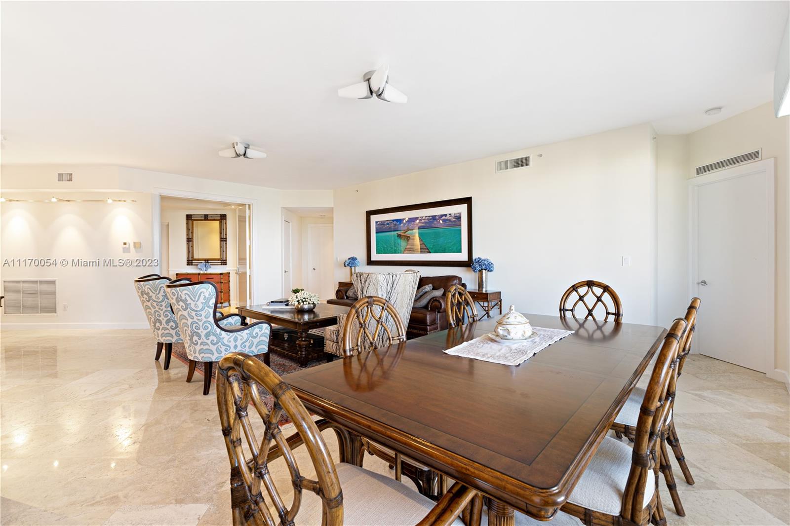 733 Crandon Blvd Unit: PH6