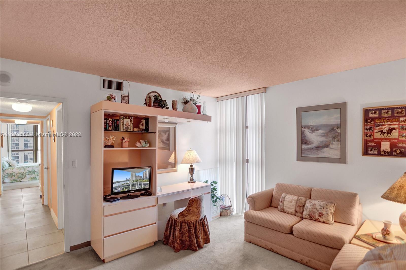 20515 E Country Club Dr Unit: 748