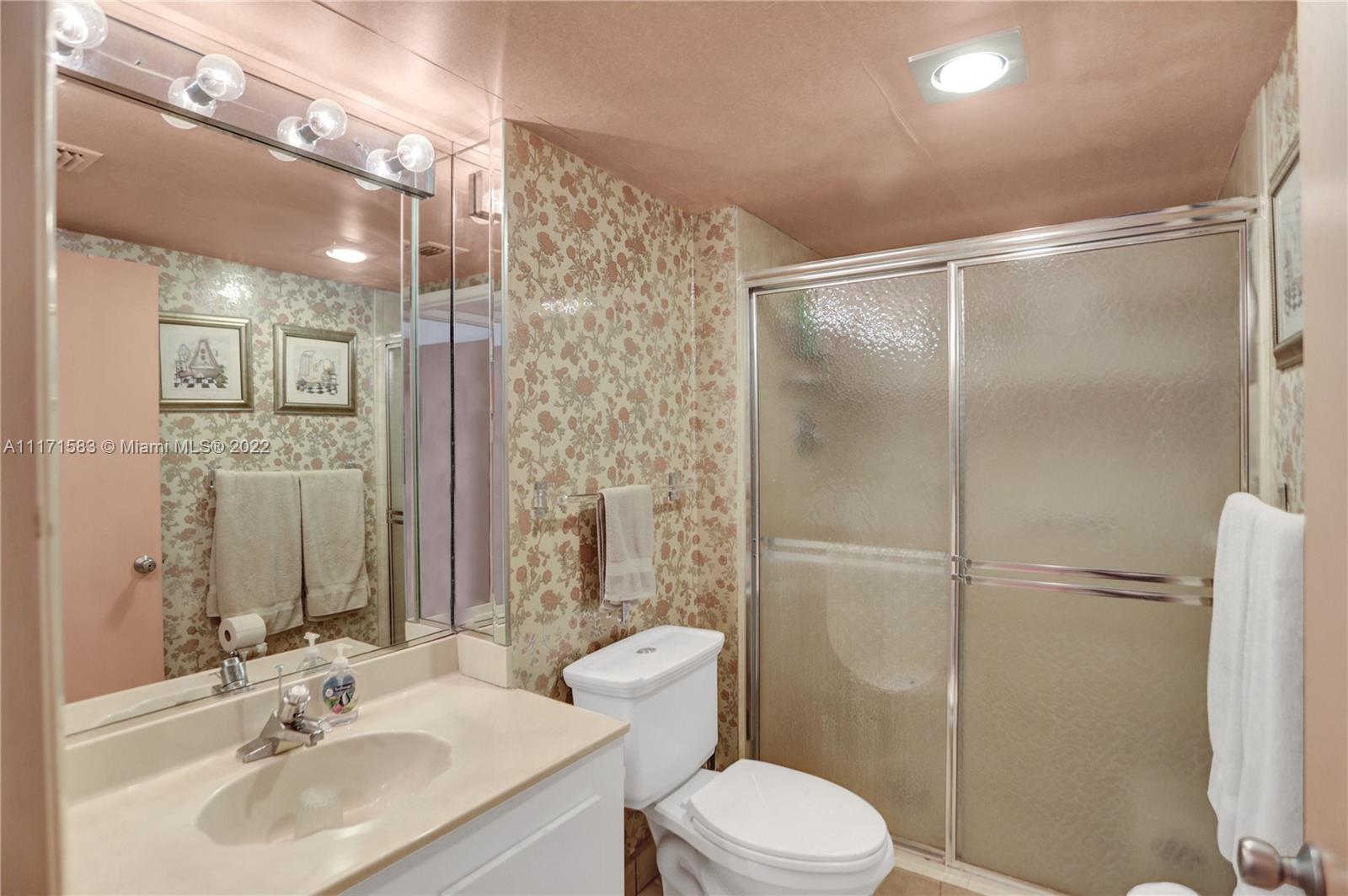 20515 E Country Club Dr Unit: 748