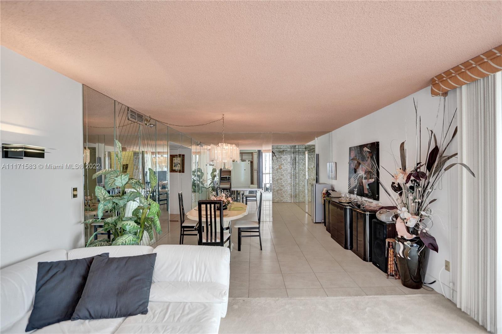 20515 E Country Club Dr Unit: 748