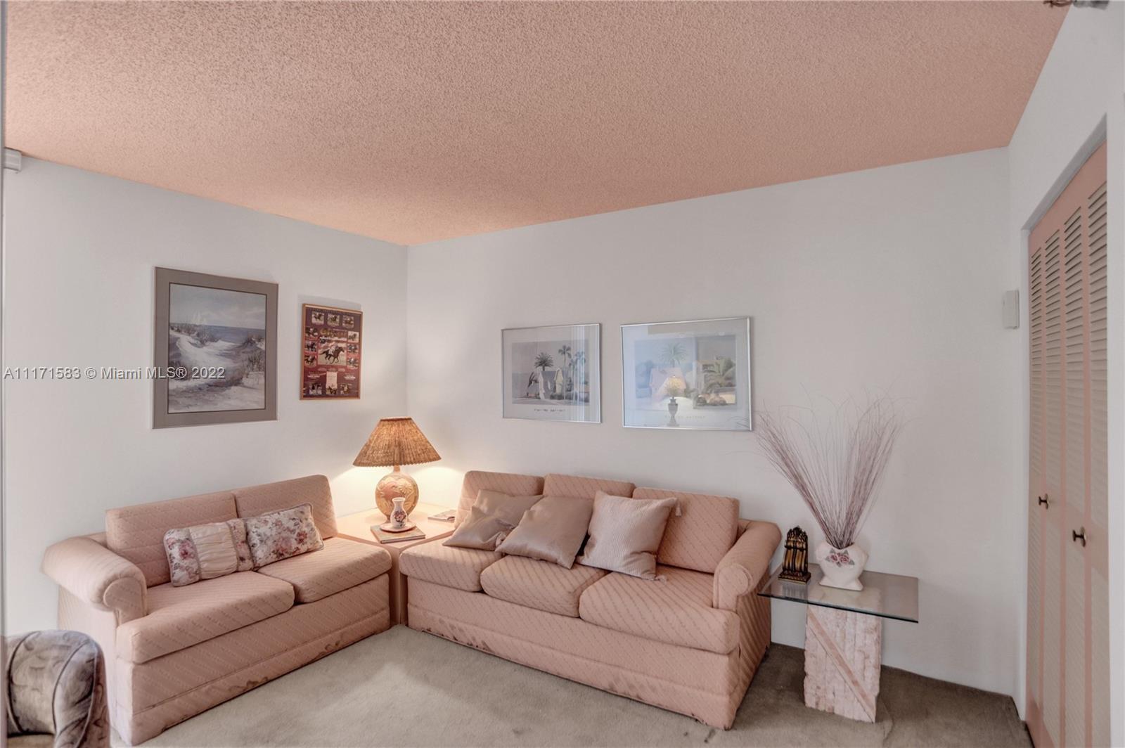20515 E Country Club Dr Unit: 748