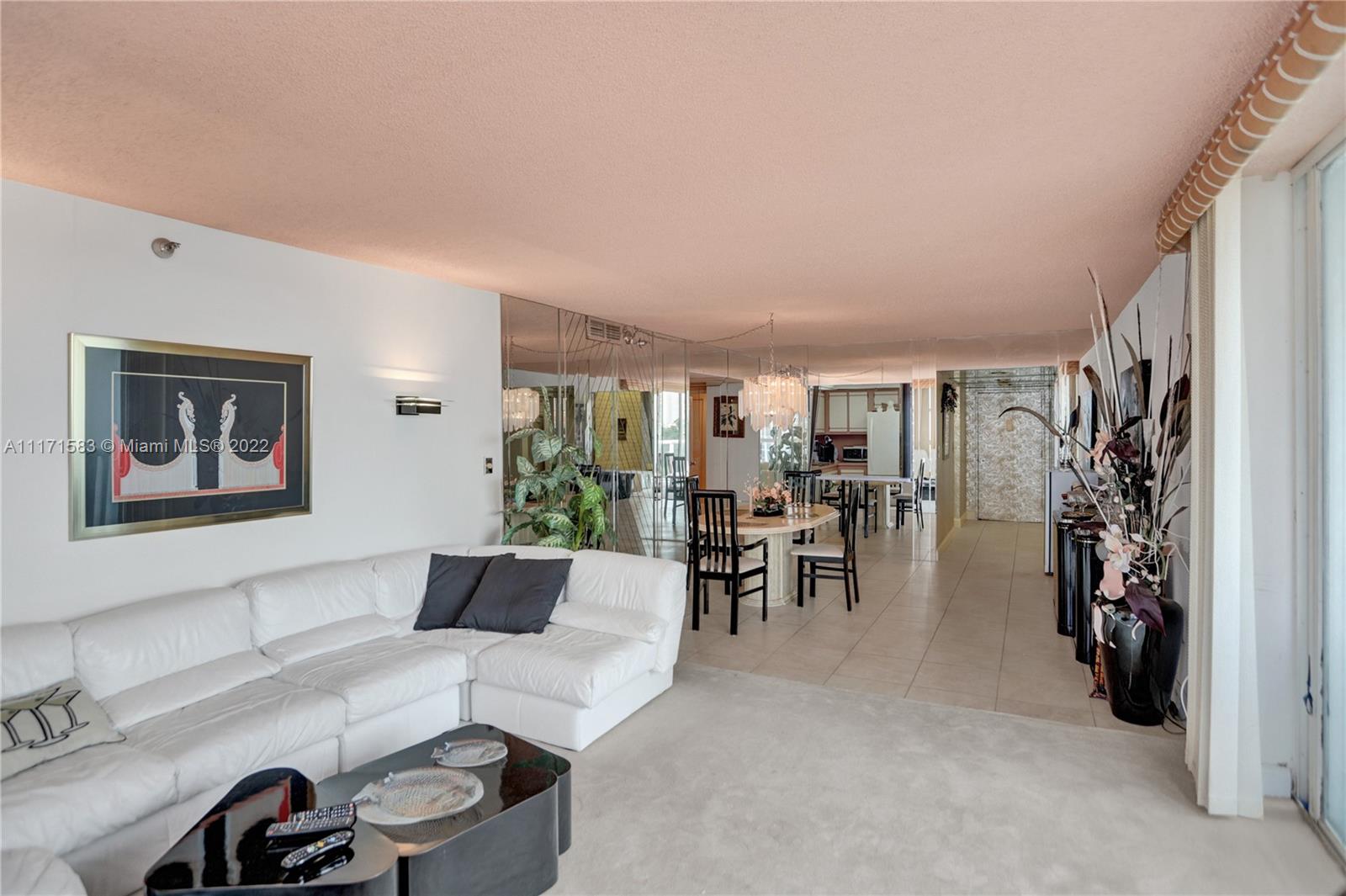 20515 E Country Club Dr Unit: 748