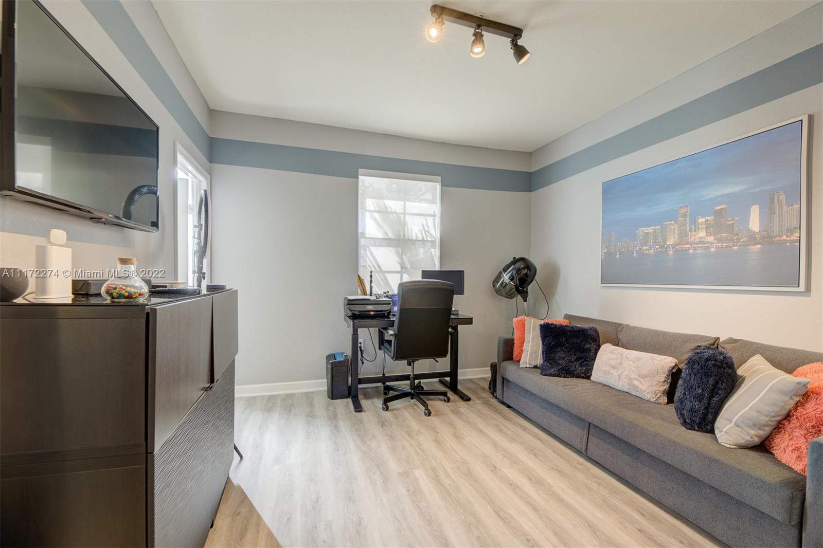 9409 W 32nd Ln Unit: 9409