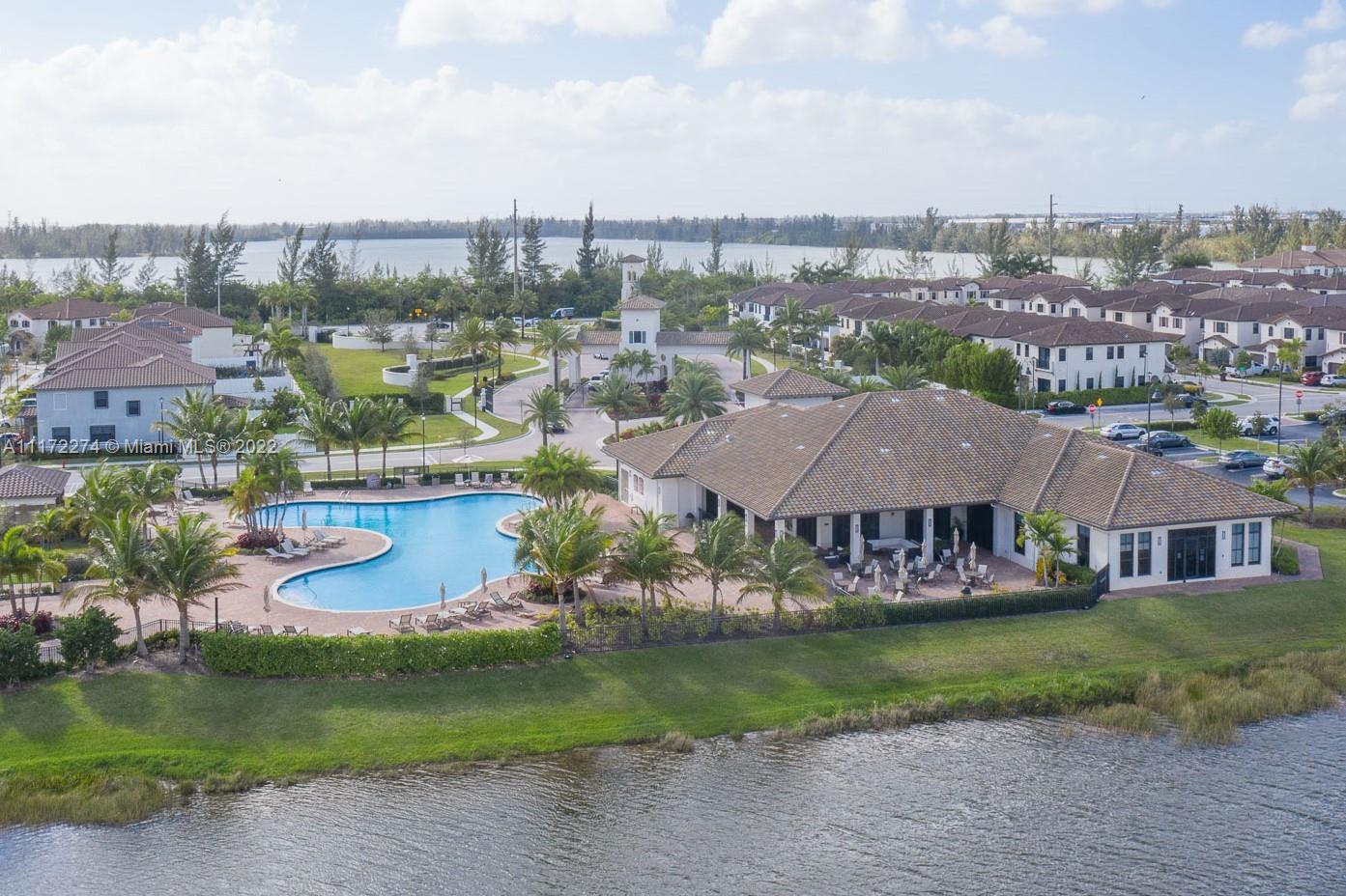 9409 W 32nd Ln Unit: 9409