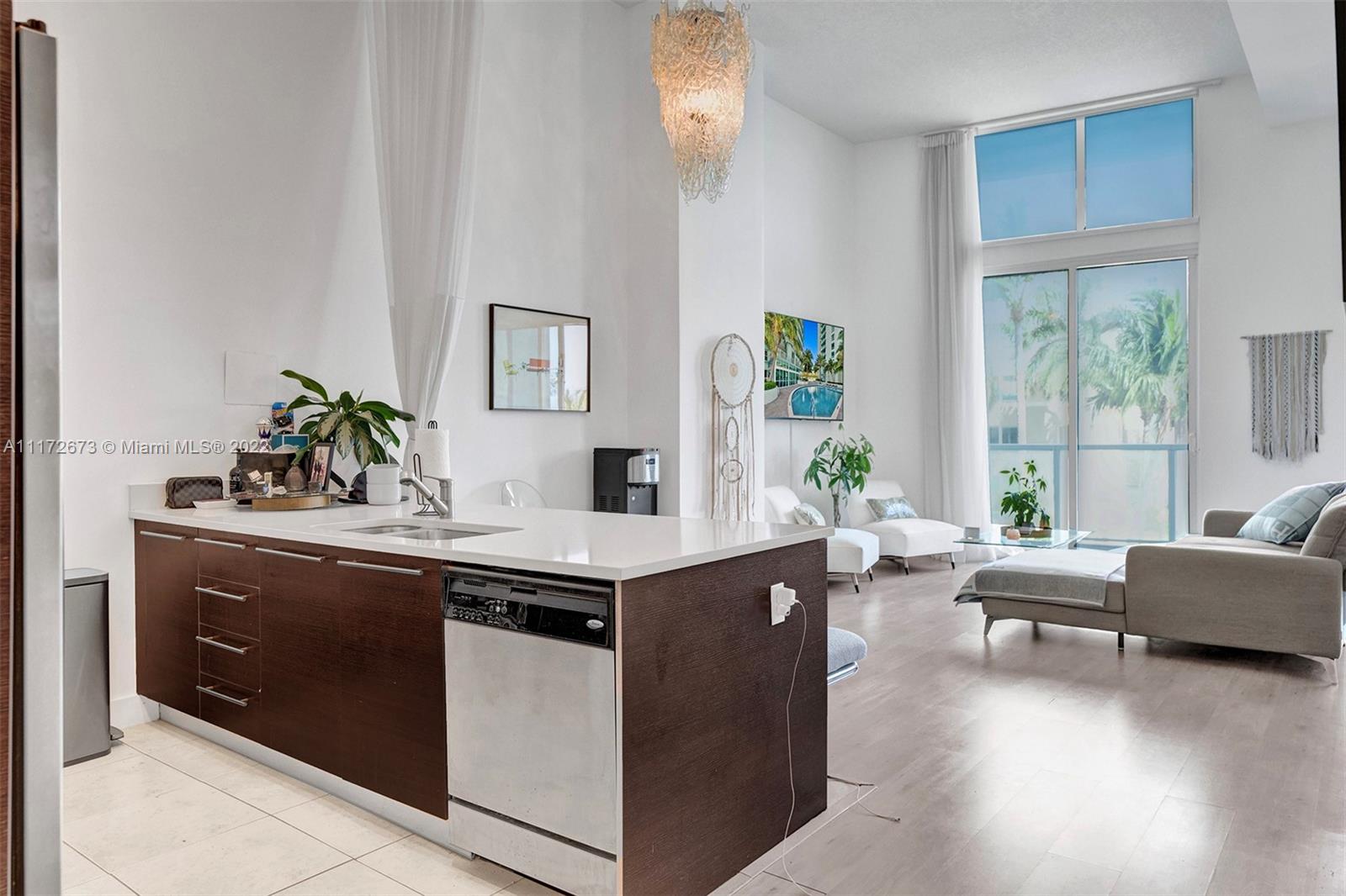 1900 N Bayshore Dr Unit: 508