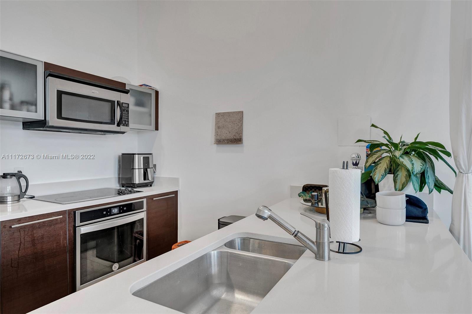 1900 N Bayshore Dr Unit: 508