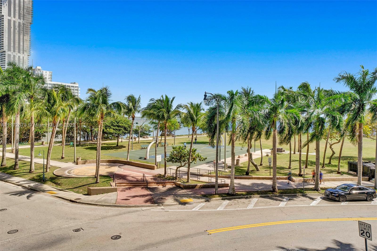 1900 N Bayshore Dr Unit: 508