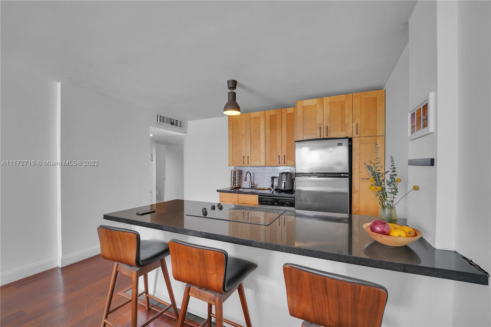 1020 Meridian Ave Unit: 706