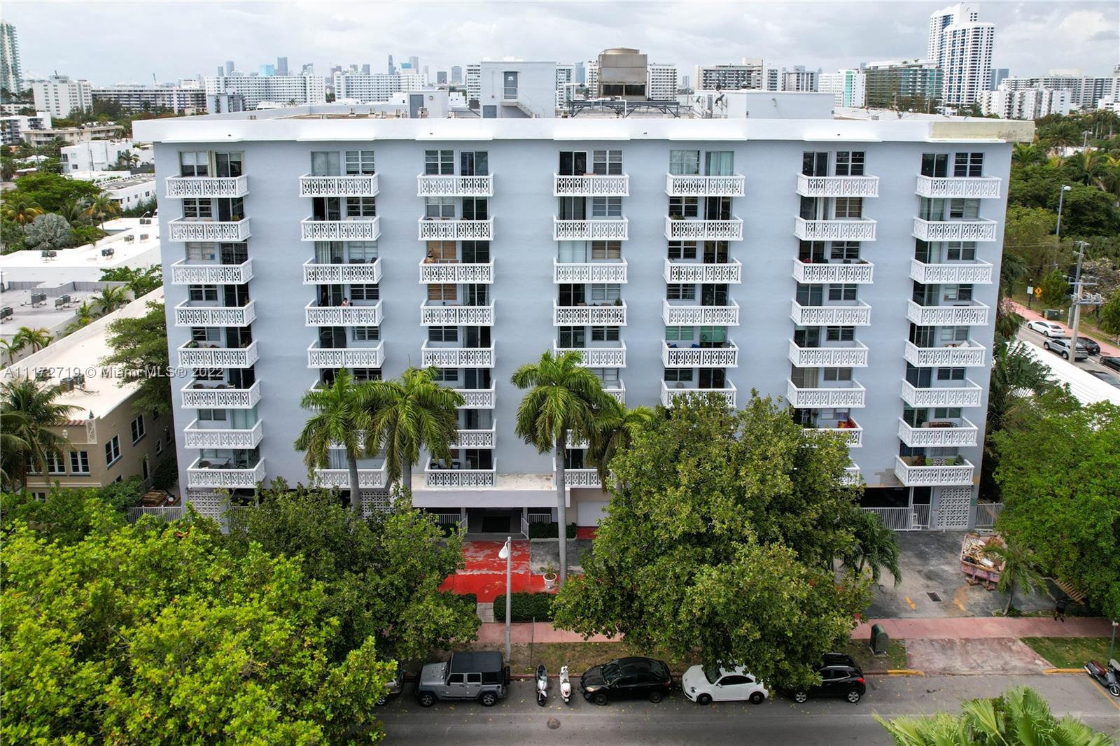 1020 Meridian Ave Unit: 706