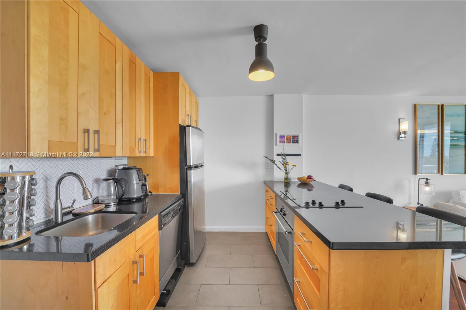 1020 Meridian Ave Unit: 706