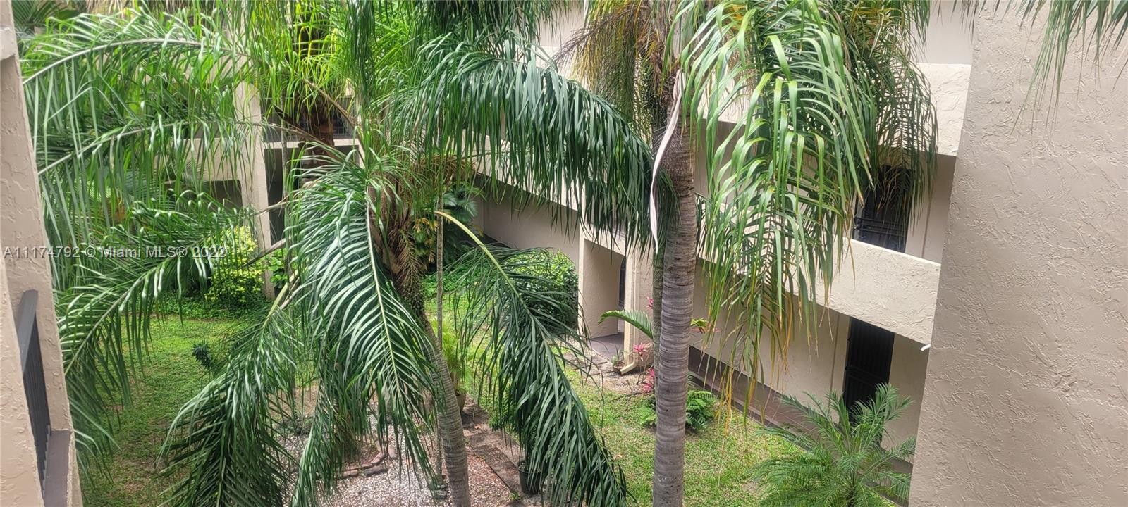 10661 SW 108th Ave Unit: 3I