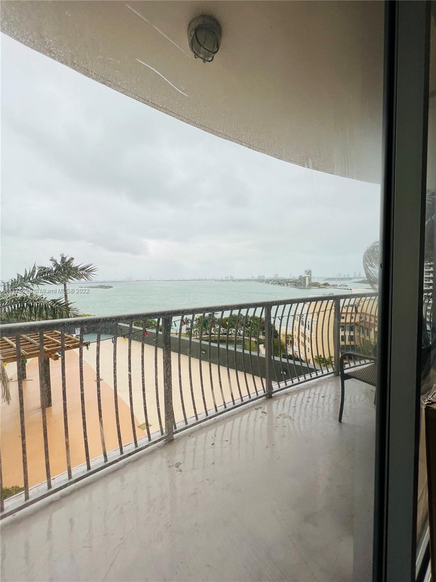 1750 N Bayshore Dr Unit: 1201