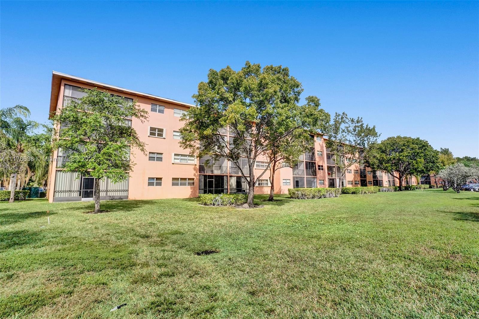 601 SW 142nd Ave Unit: 415Q