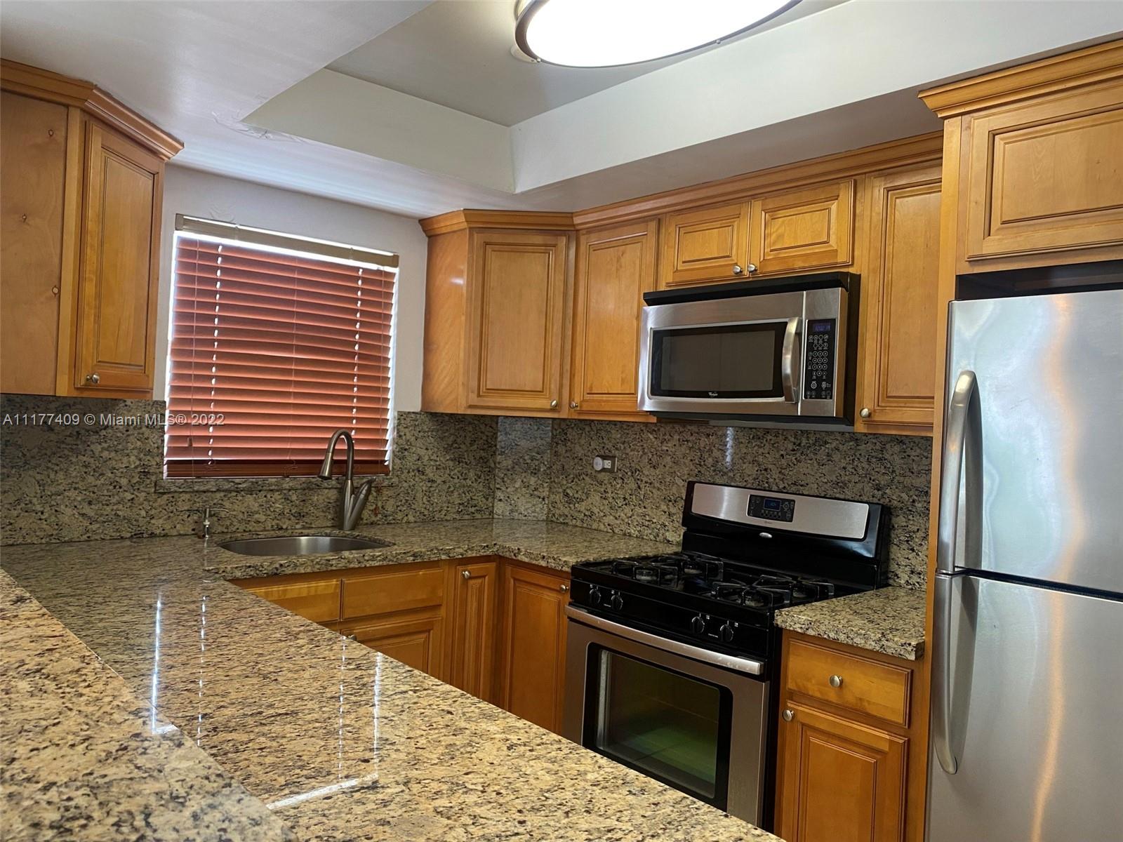 720 Collins Ave Unit: 203