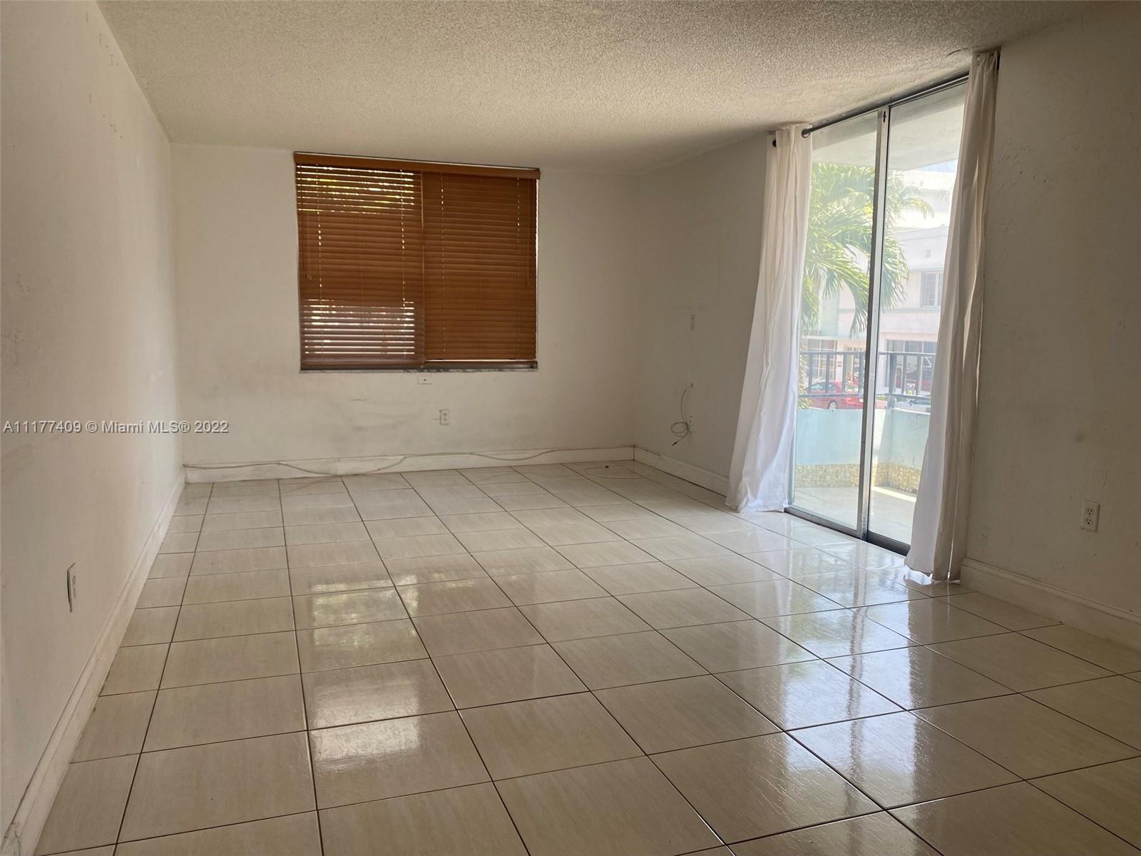 720 Collins Ave Unit: 203