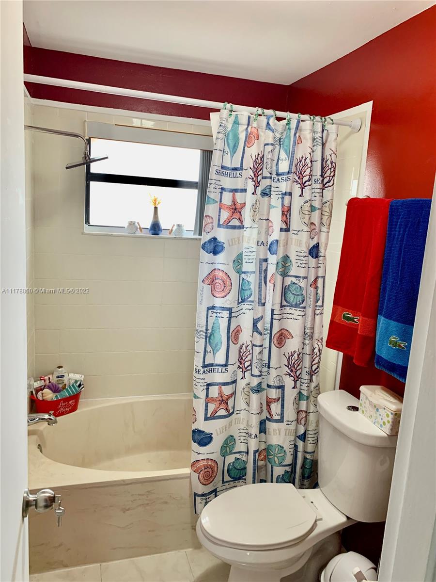 13501 SW 62nd St Unit: 4