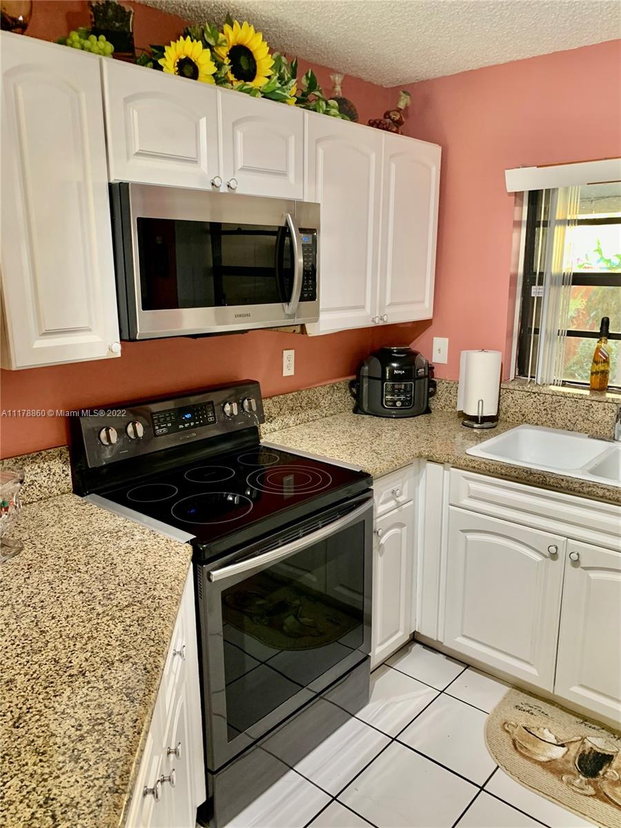 13501 SW 62nd St Unit: 4