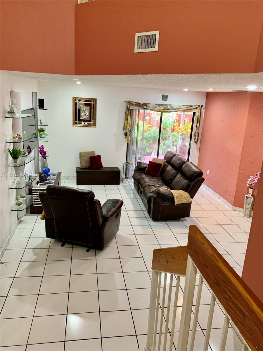 13501 SW 62nd St Unit: 4