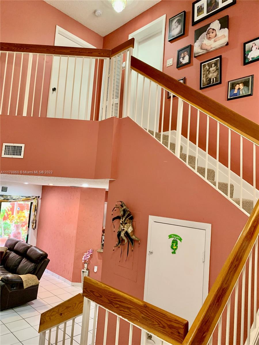 13501 SW 62nd St Unit: 4