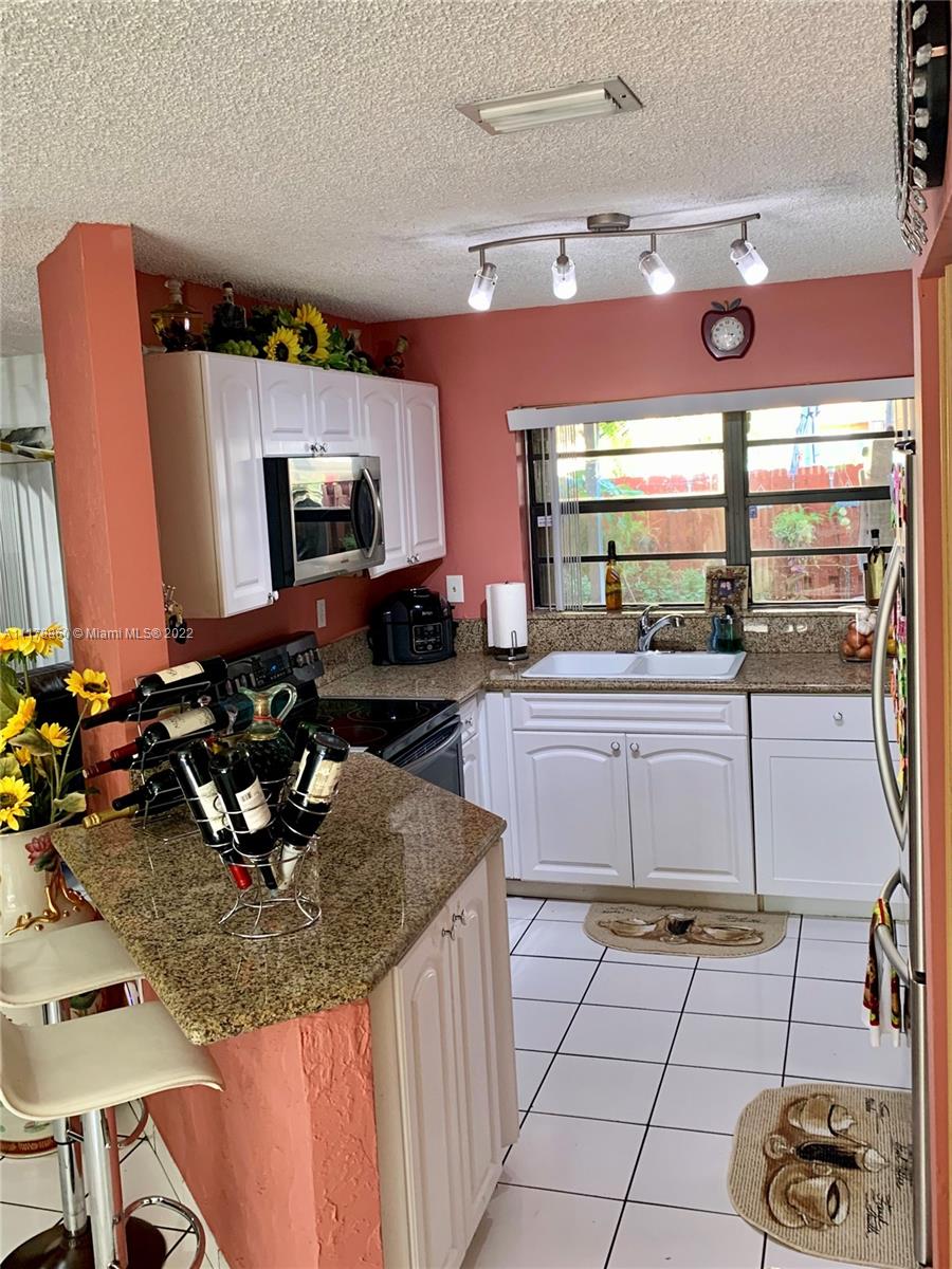 13501 SW 62nd St Unit: 4