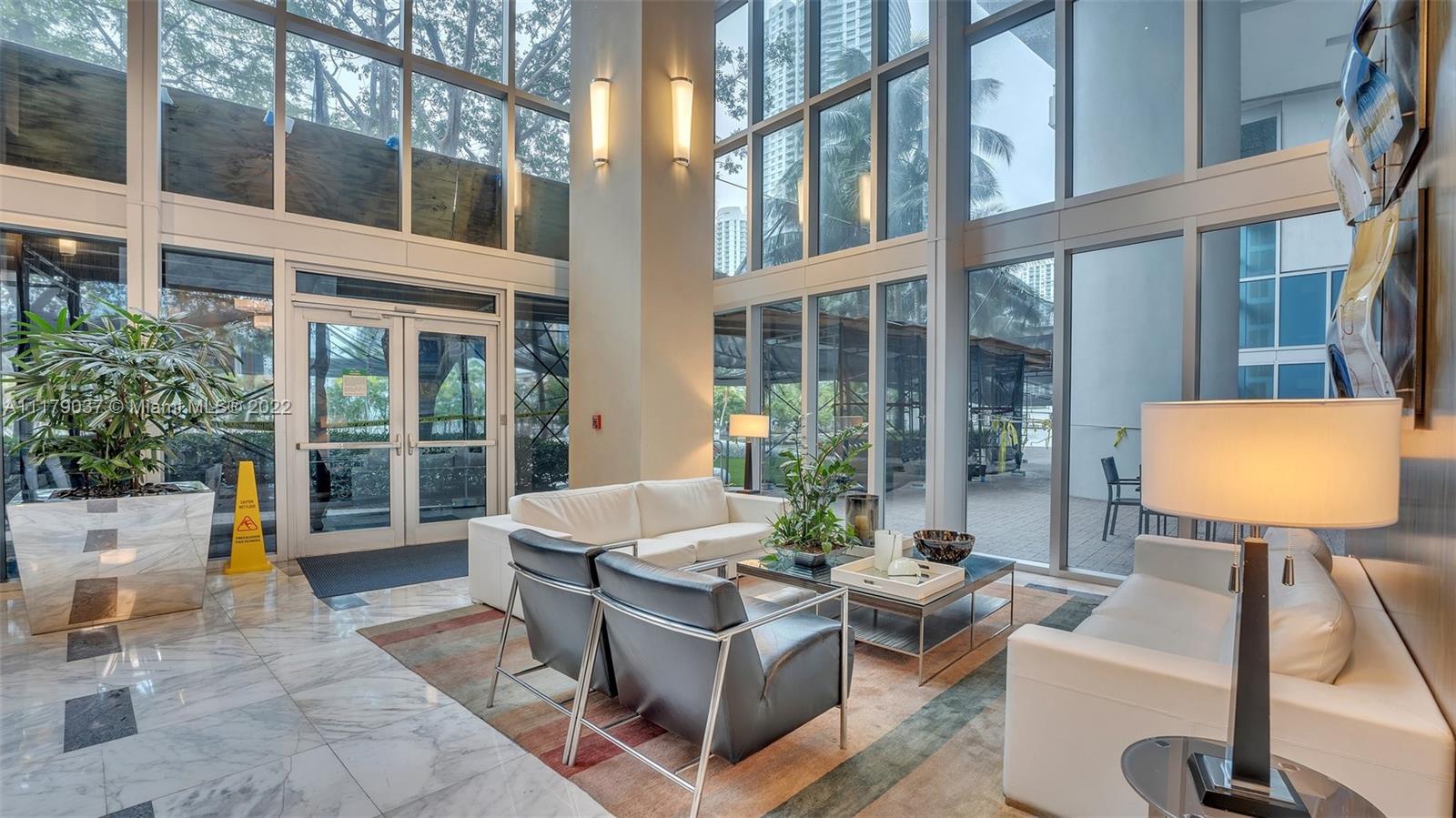185 SW 7th St Unit: 2809