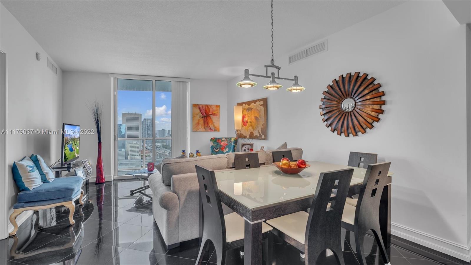185 SW 7th St Unit: 2809