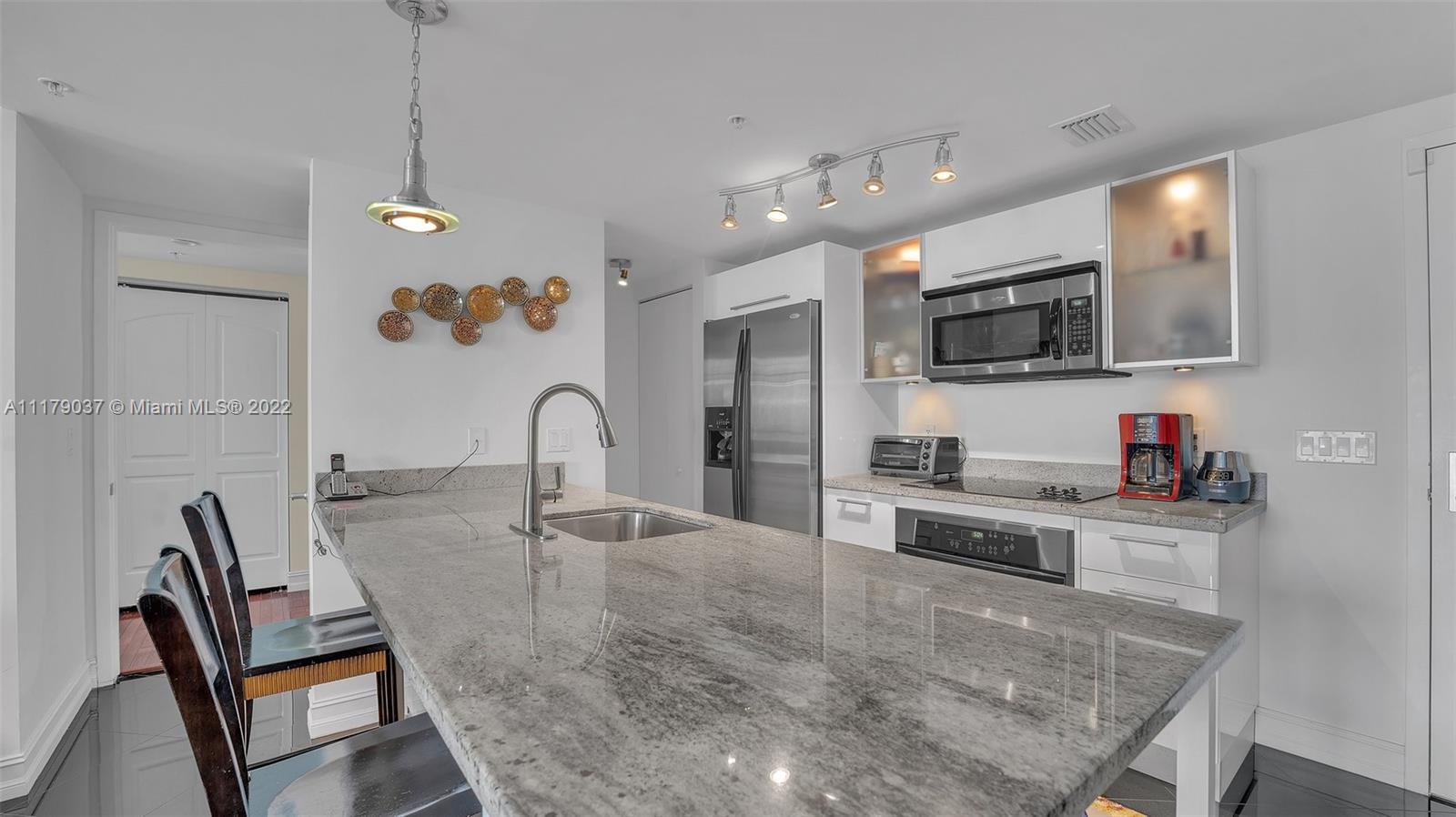185 SW 7th St Unit: 2809
