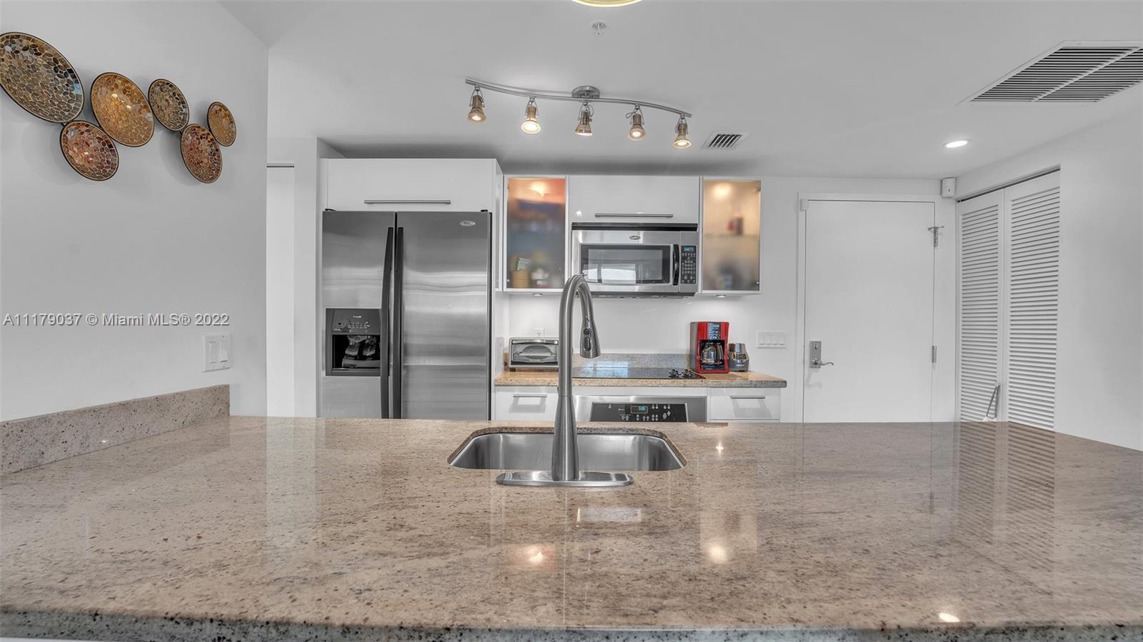 185 SW 7th St Unit: 2809