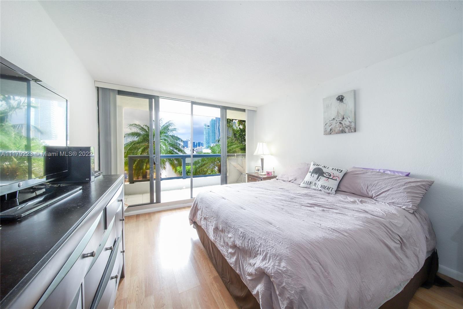 1717 N Bayshore Dr Unit: A-1153